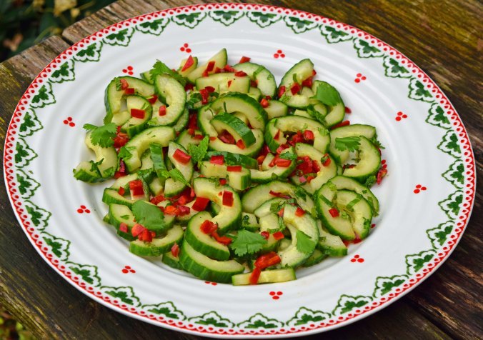 Chilli cucumber salad