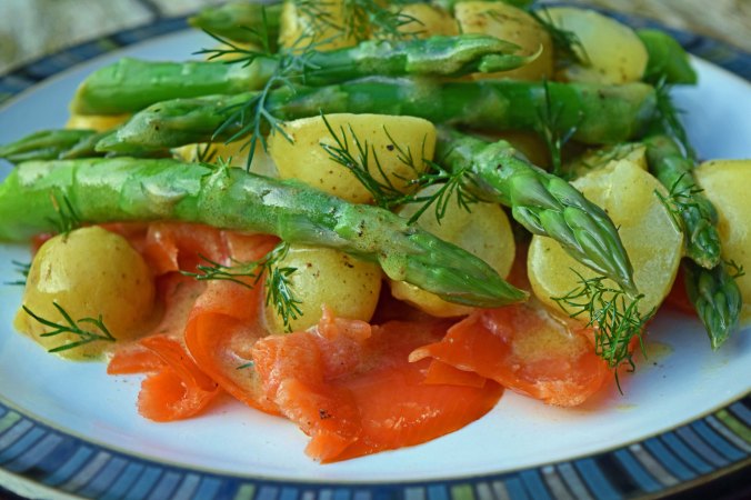 Salmon potato salad2