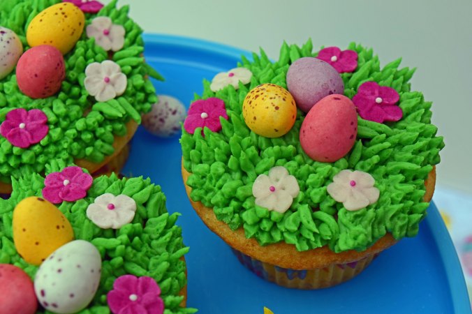 Easter cupcakes1