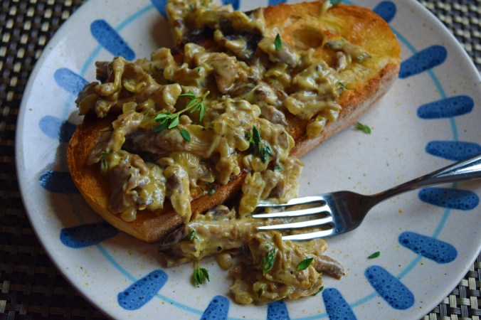 Mushrooms on toast