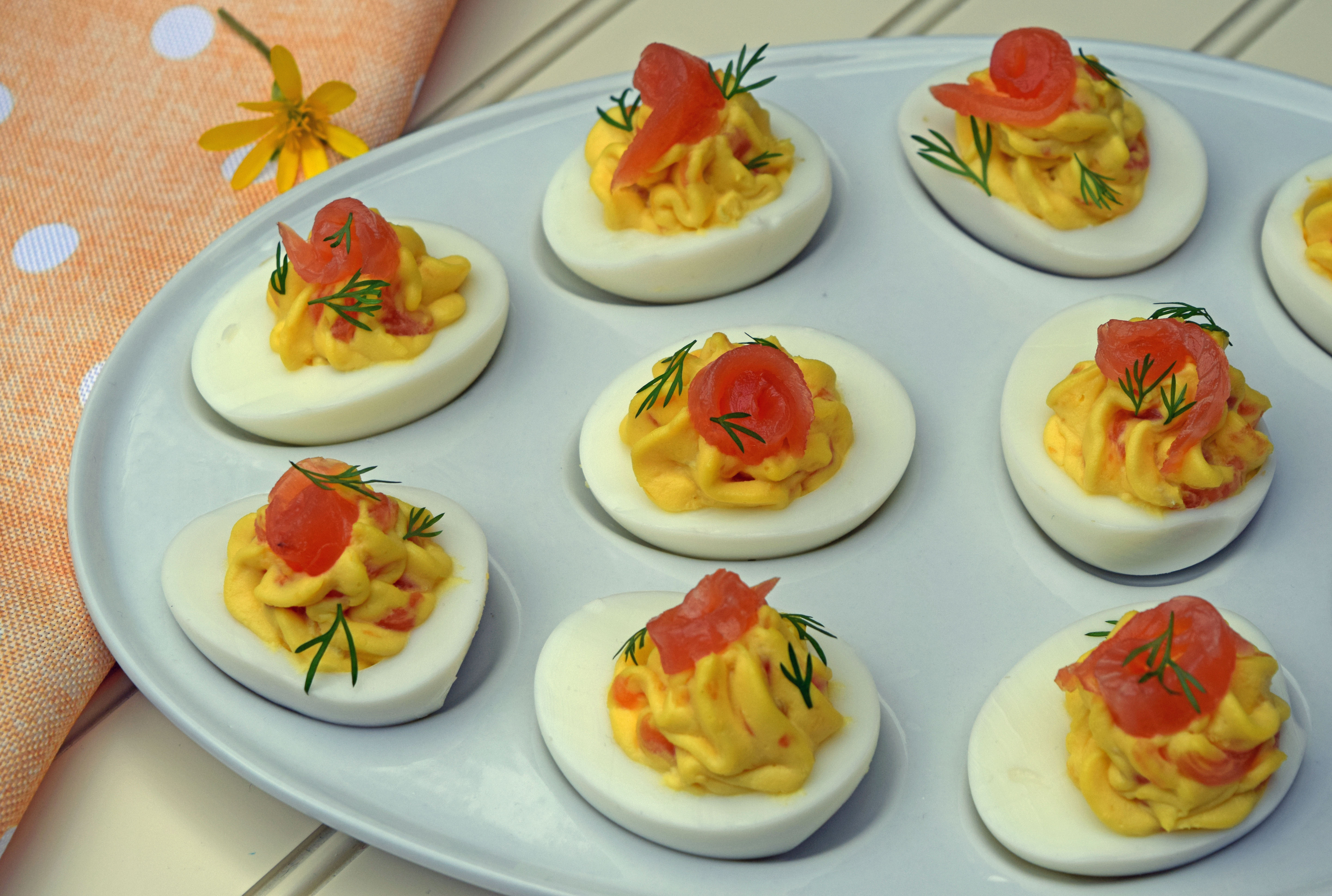 Smoked salmon devilled eggs1