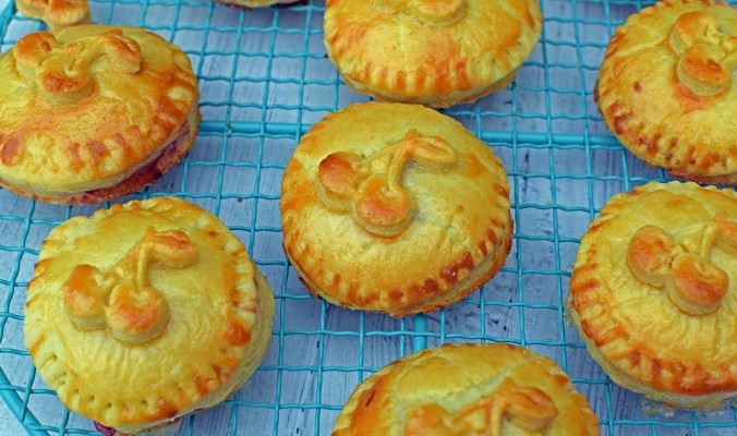 Cherry hand pie rack